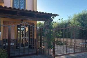 Appartamento di 135 m² con più di 5 locali e box a