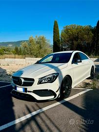 Mercedes CLA 220D Premium