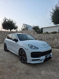 PORSCHE Cayenne platinum edition