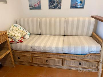 DIVANO IN MIDOLLINO