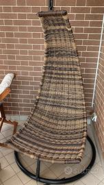 Dondolo sedia in ratan sospesa con cuscino