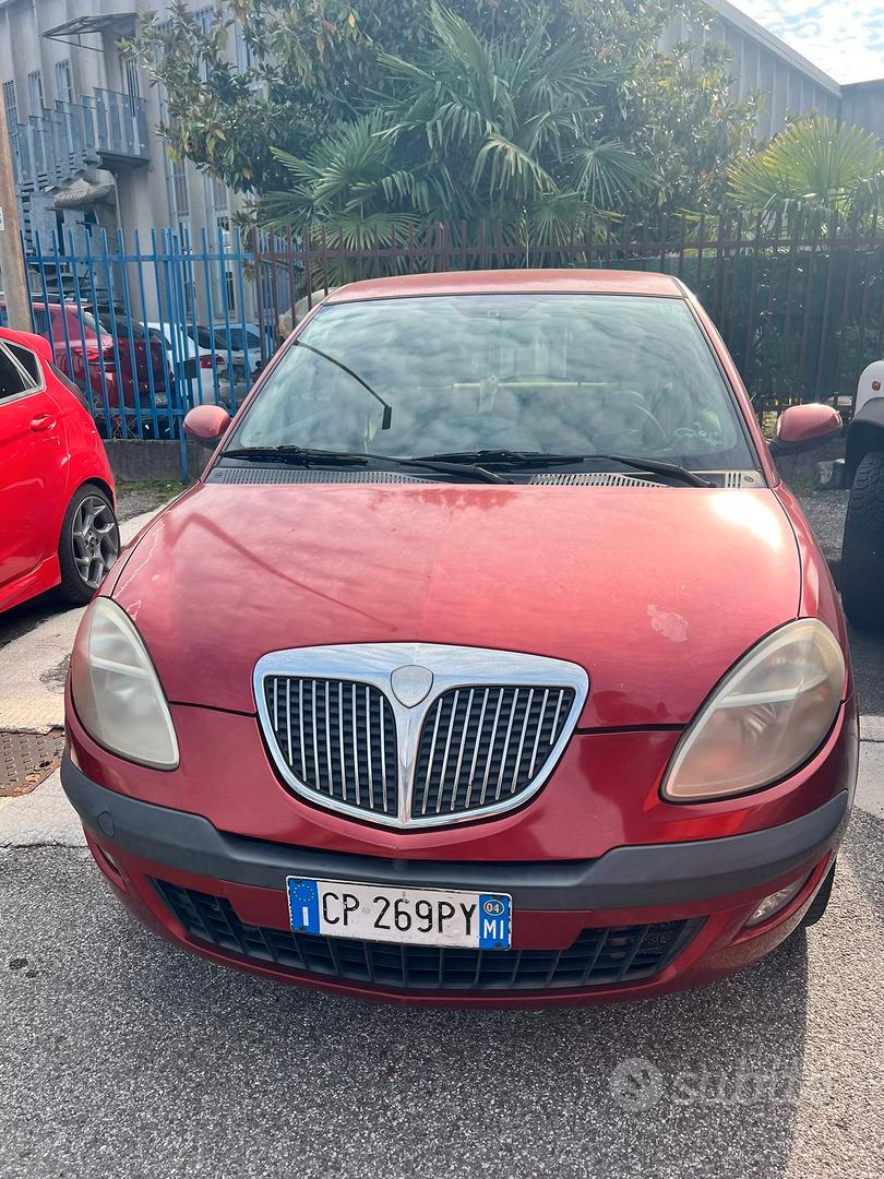 Lancia Ypsilon