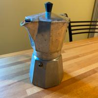 Caffettiera moka tipo #Bialetti da 6 tazze