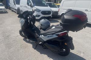 Yamaha X-Max 300