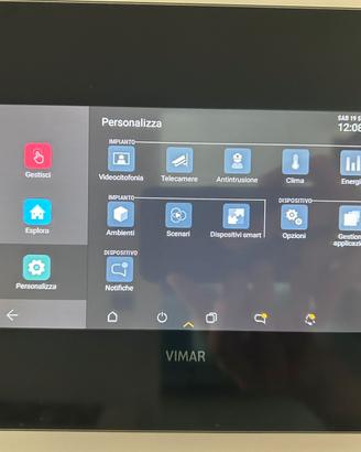 Touch screen domotico IP 7in PoE nero Codice 01422