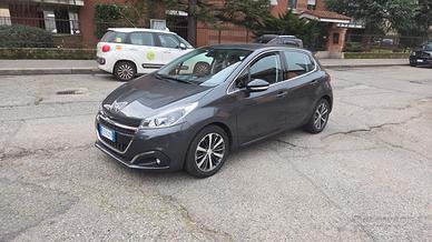 Peugeot 208 5 porte 1.2 puretech Allure 82cv