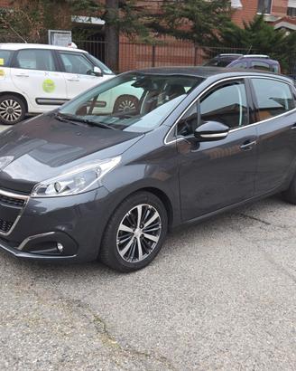 Peugeot 208 5 porte 1.2 puretech Allure 82cv