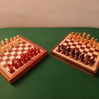 SCACCHIERE LEGNO CON CONTENITORE SCACCHI E PEDINE