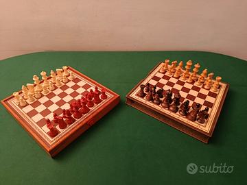 SCACCHIERE LEGNO CON CONTENITORE SCACCHI E PEDINE