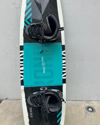 Wakeboard Ronix District 144 + attacchi inclusi