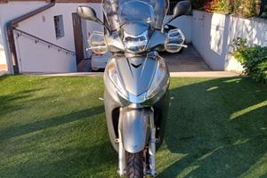 Scooter Honda SH 300 iniezione