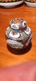 Vasetto cinese vintage dipinto a mano 