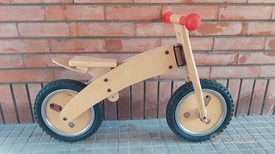 Bicicletta legno senza pedali