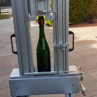 Riempitrice pneumatica imbottigliatrice