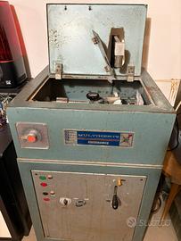 Fonditrice odontotecnica a centrifuga