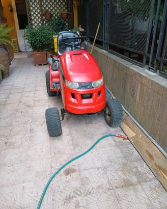 Trattorino rasaerba Snapper 18.5 Cv