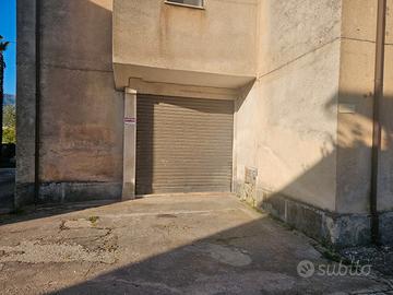 Locale 33 mq Silla di Sassano