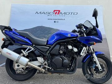 Yamaha FZS 600 Fazer -