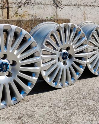 Cerchi in lega Ford 16"