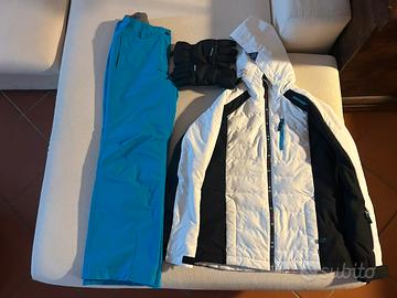 Giacca, pantaloni e guanti sci