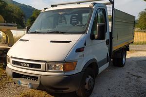 Camioncino con cassone ribaltabile