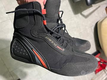 Scarpe Dainese moto e tempo libero