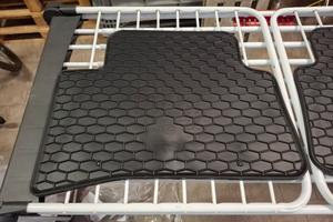 set 4 tappeti nuovi compatibili con toyota corolla