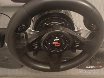 volante con pedali e formula 1 (2023)