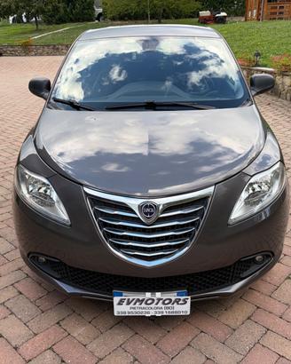 Lancia Ypsilon 1.2 69 CV 5 porte GPL Ecochic Gold