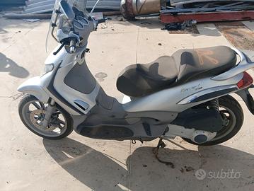 Piaggio Beverly 250