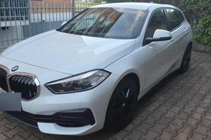 Bmw 116D F40 Advantage bianca alpine automatica