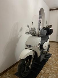 Aprilia Scarabeo 300s