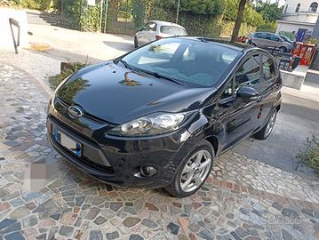 Ford Fiesta 1.4 TDCI 5p business