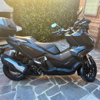 Honda adv 350