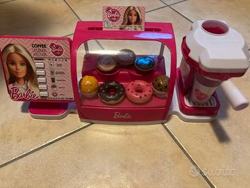 Coffee shop Barbie