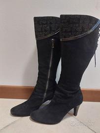 Stivali Nero Giardini camoscio neri tacco 38.5