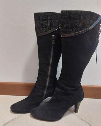 Stivali Nero Giardini camoscio neri tacco 38.5