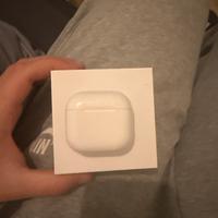 Airpods 4
