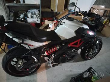 Aprilia shiver 750 abs