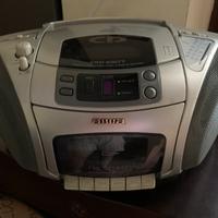 Stereo vintage radio mangianastri e CD