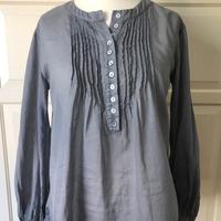 Camicetta Peacock Blue grigia ricamata nuova T.U