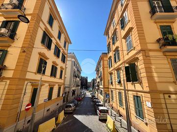 3 LOCALI A NAPOLI
