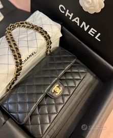 Borsa a mano CHANEL Classic Flap CF media con cate