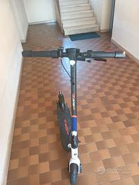 monopattino Aprilia 