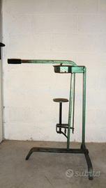 Tappatrice a leva d'epoca