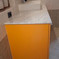 mobile bagno capiente 