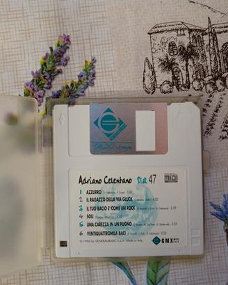 Floppy disk musicale Disk 47 di Adriano Celentano.