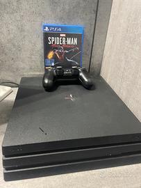 PlayStation 4 slim con Spider-Man Miles Morales