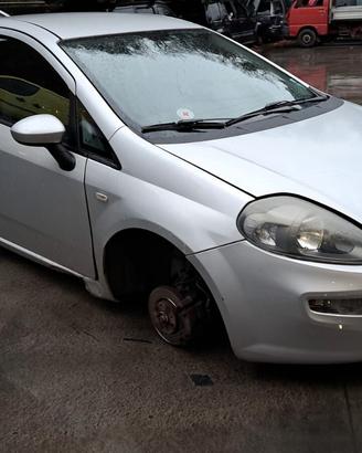 FIAT GRANDE PUNTO EVO 2012 SOLO PER RICAMBI