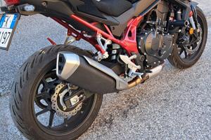 Moto Honda Hornet 750